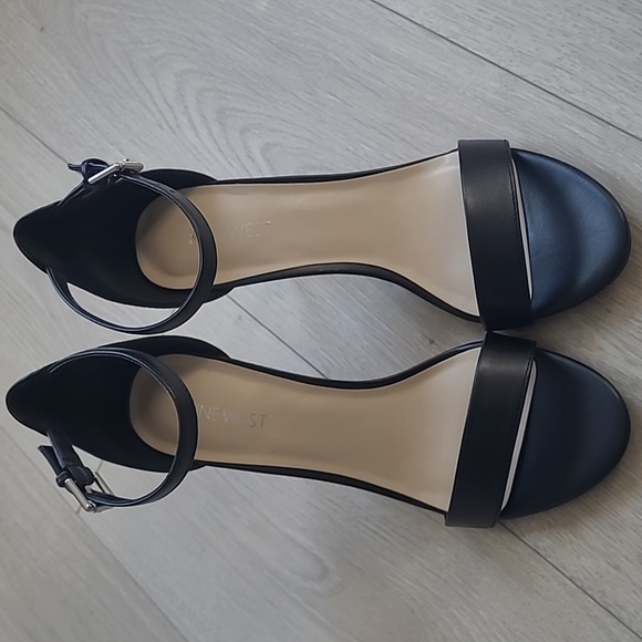 Nine West Black Leather Heeled Strappy Sandals - Picture 2 of 5